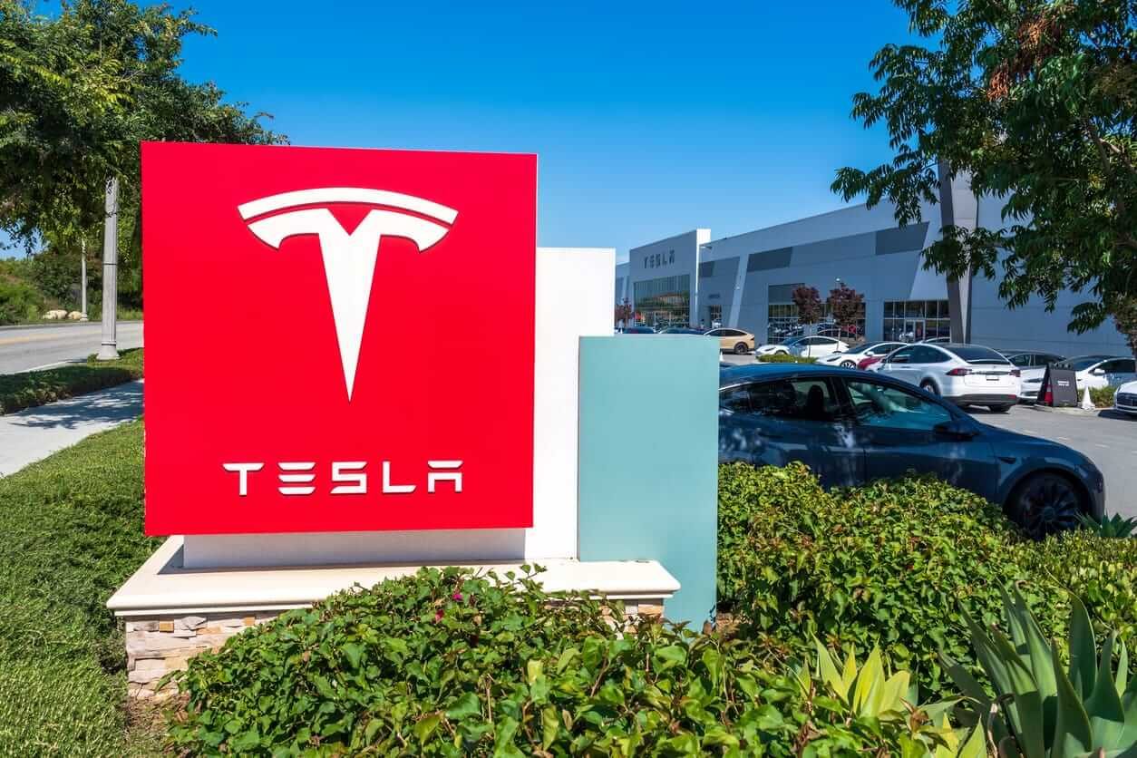 The Number Tesla Stock Bulls Are Really Waiting for This Earnings Season Has Nothing to Do With Cars