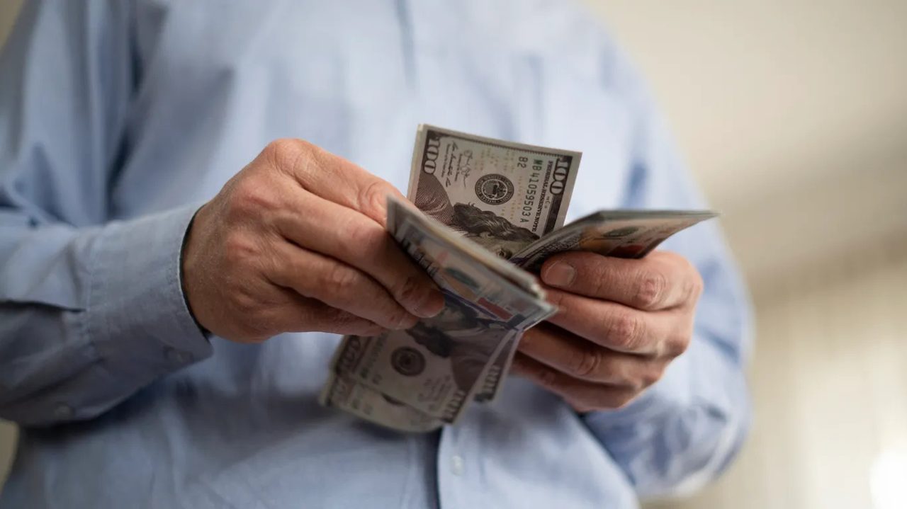 I'm 58 With $1.7 Million in My 401(k). Should I Convert 10% Annually to a Roth to Reduce Taxes and RMDs?