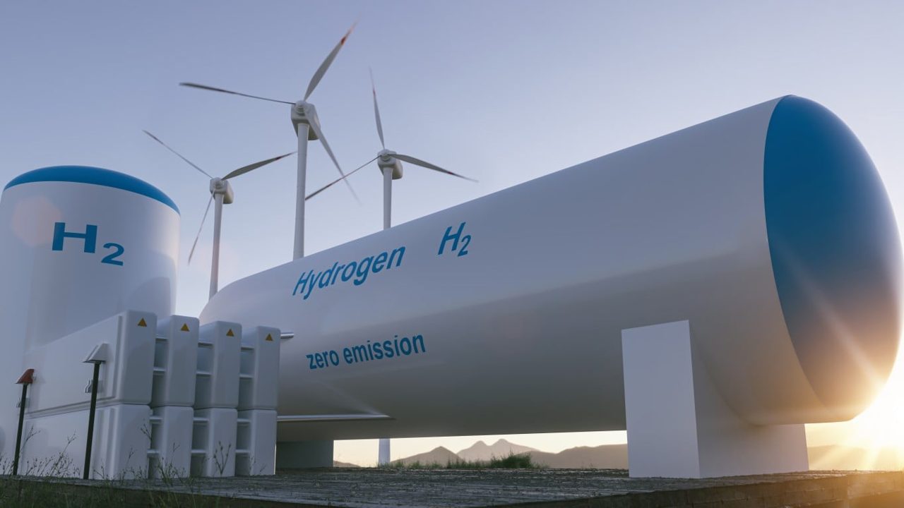 FuelCell Energy Jumps 5%, Plug Power Climbs 4%, Bloom Energy Slips as the Hydrogen Trade Splits