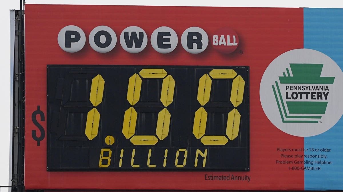 Illinois Powerball Player Wins $1 Billion Jackpot—Here’s What They Could Take Home