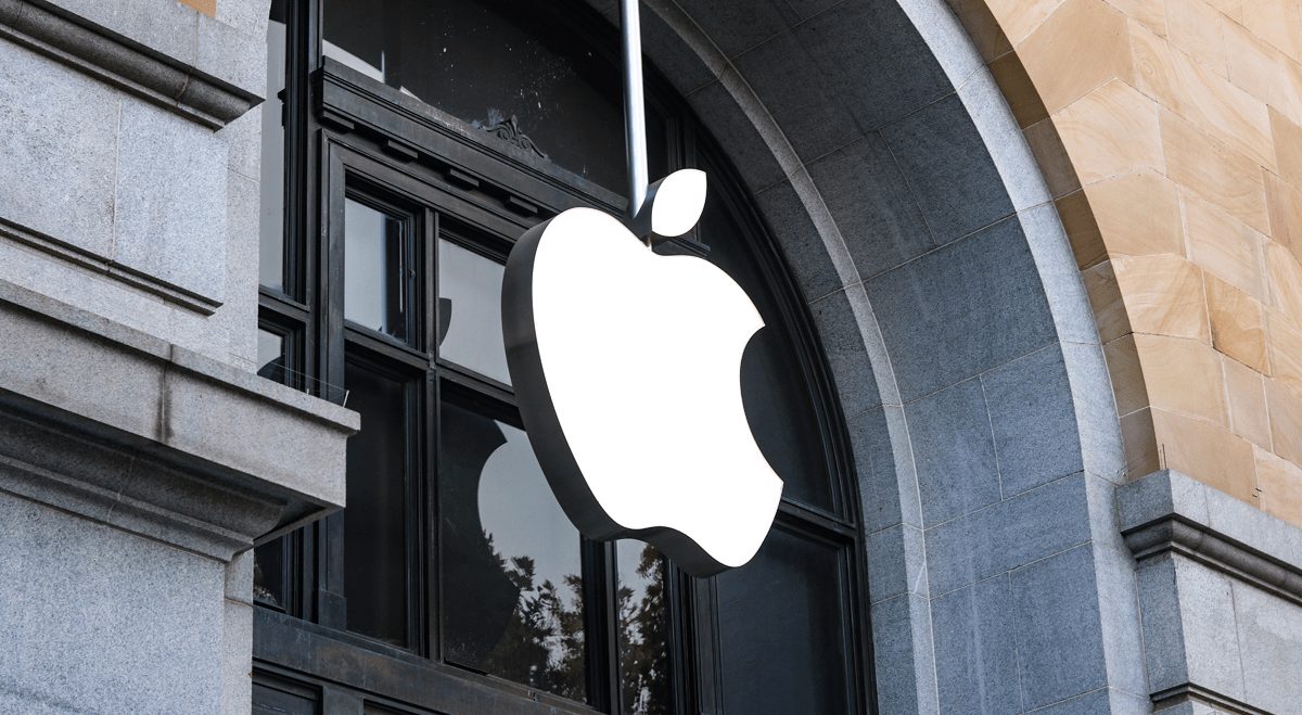 Apple stock drops 7% as chip squeeze clouds record quarter