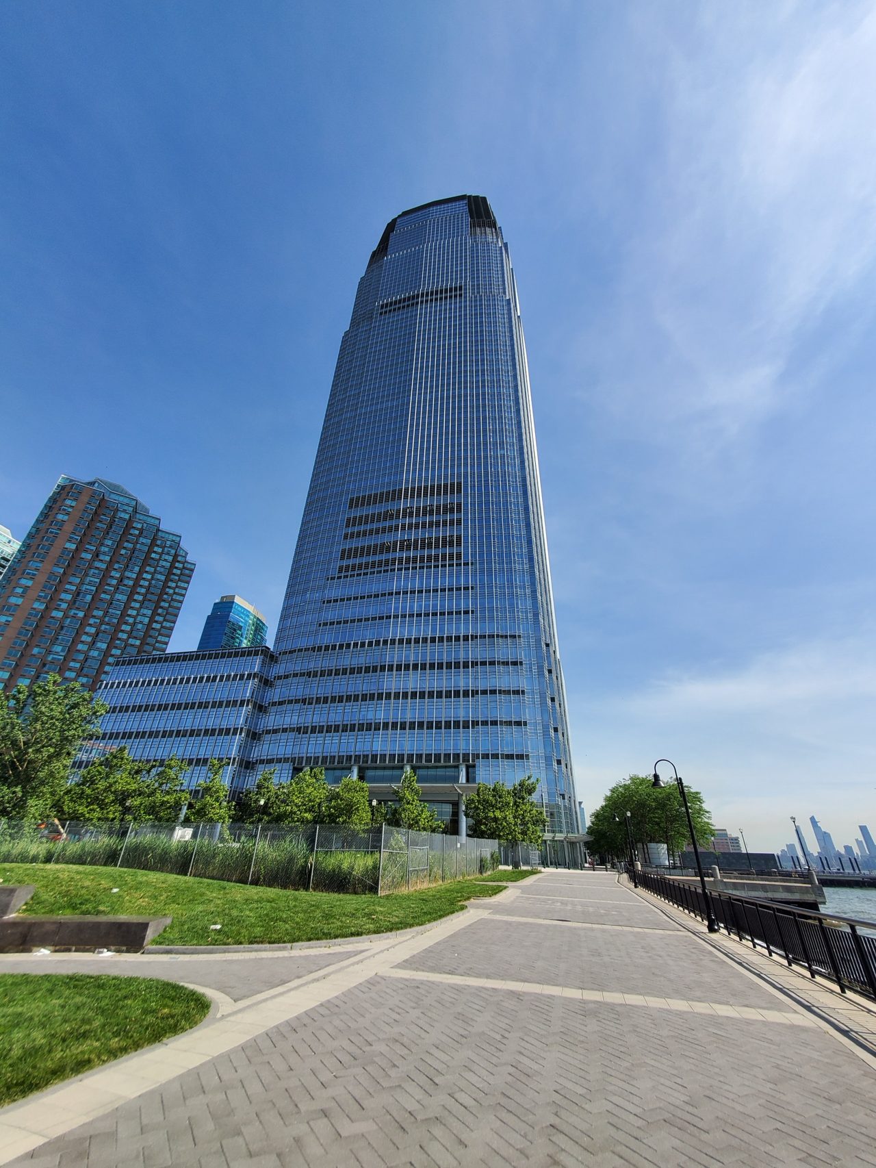 The Goldman Sachs Group (GS)’s $2.3 Billion ETF Bet: How Does It Compare With JPMorgan?