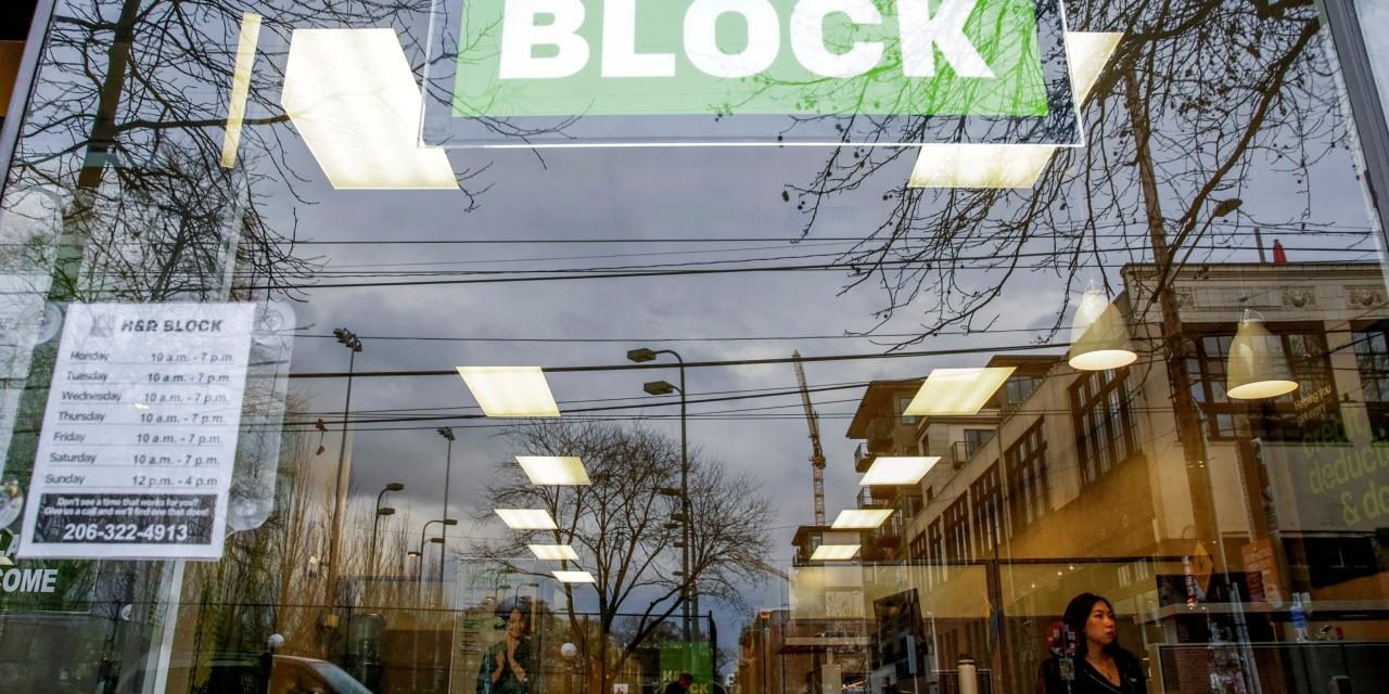 H&R Block Revenue Increases as It Raises Quarterly Dividend