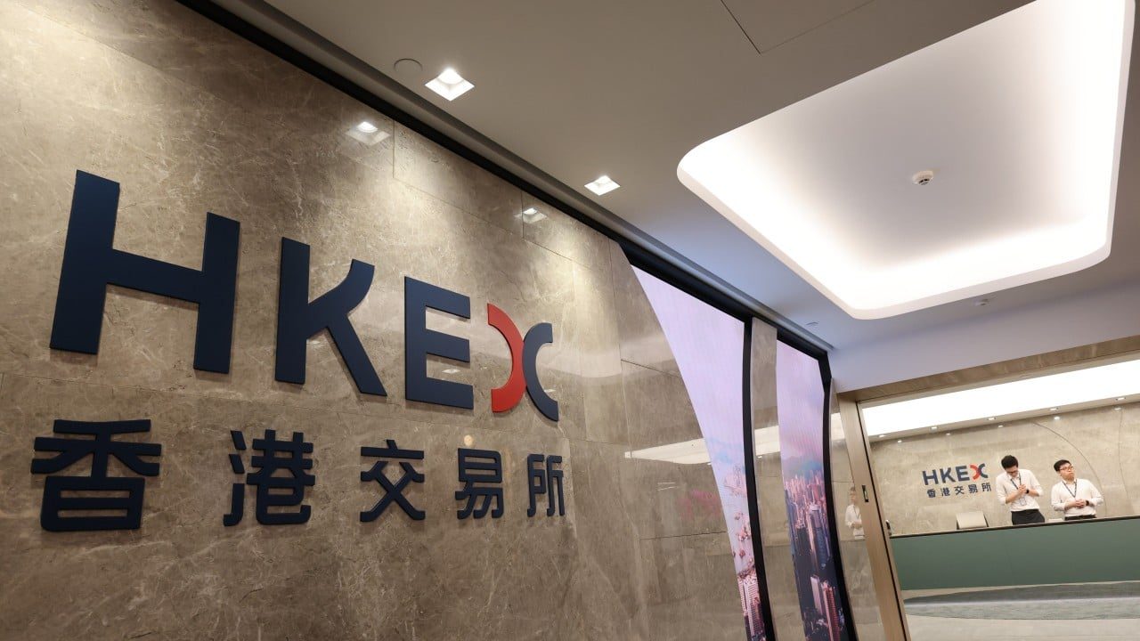 Hong Kong bourse operator weighs longer trading hours to sharpen hub edge, sources say