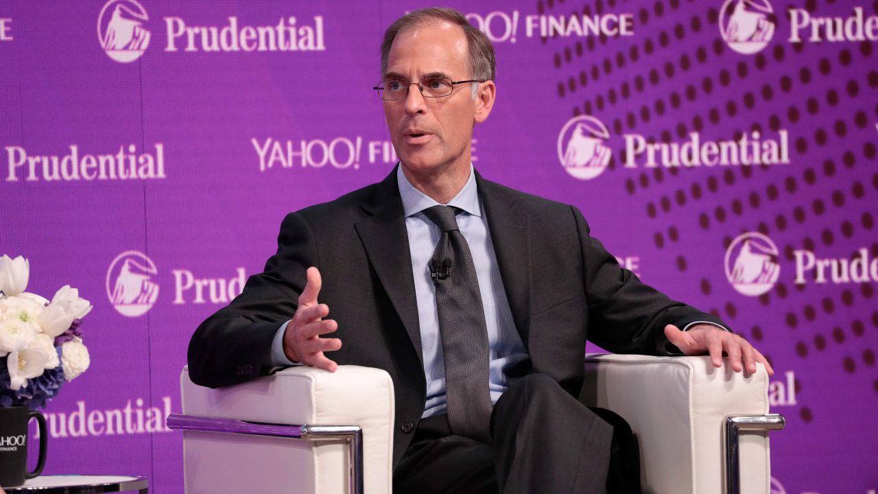 'Day of reckoning': Moody's economist Mark Zandi warns that conditions for economic crisis are falling in place for US