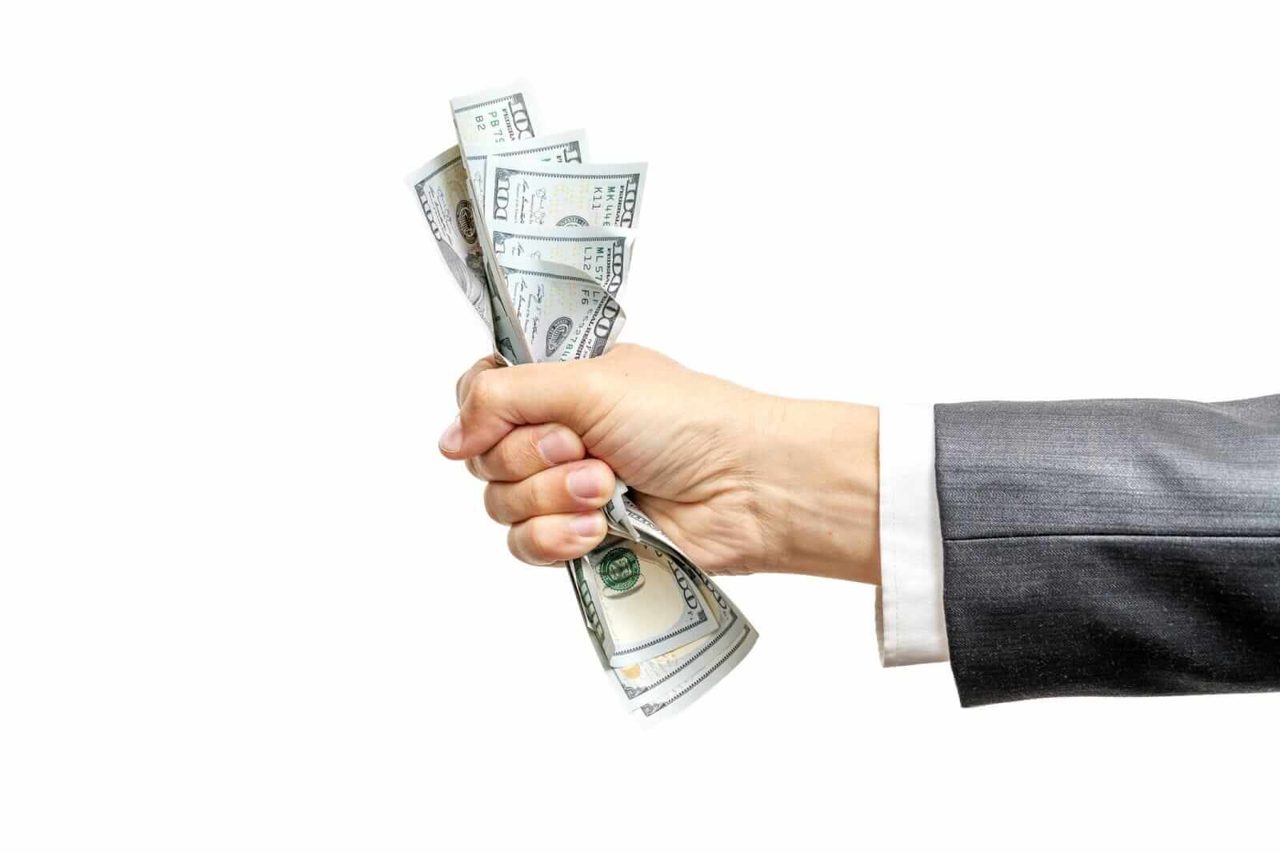Dollar Slightly Higher as Crude Oil Rallies and Stocks Fall