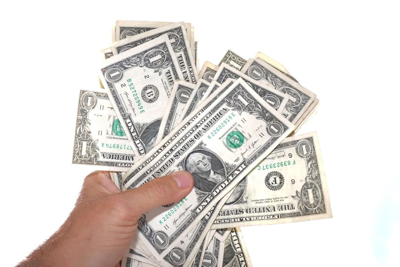 Dollar falls as soft US CPI offsets Iran-driven oil spike