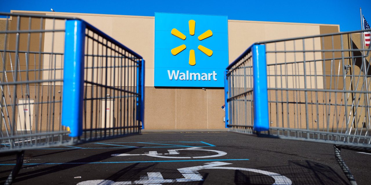 Walmart Shares Slump on Weakest Sales Growth in Over Six Years