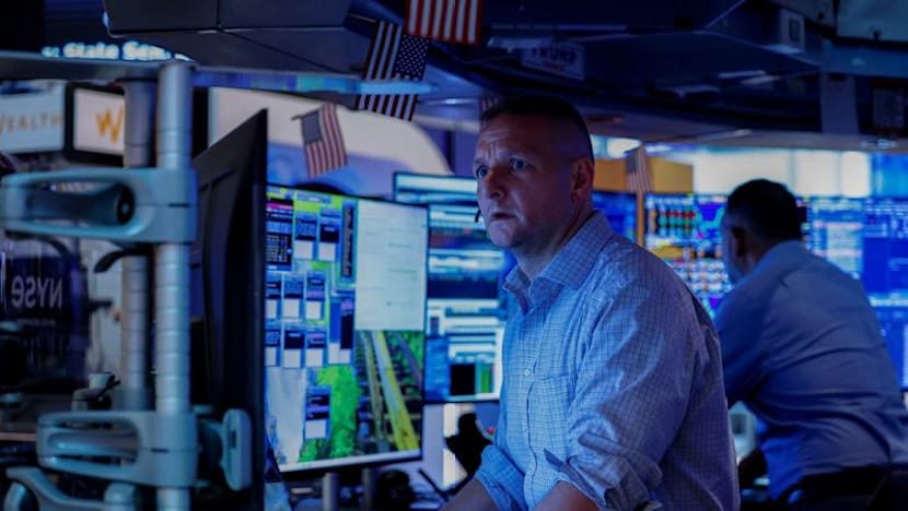 Stocks rise with oil price below $90, euro edges up, Iran in focus