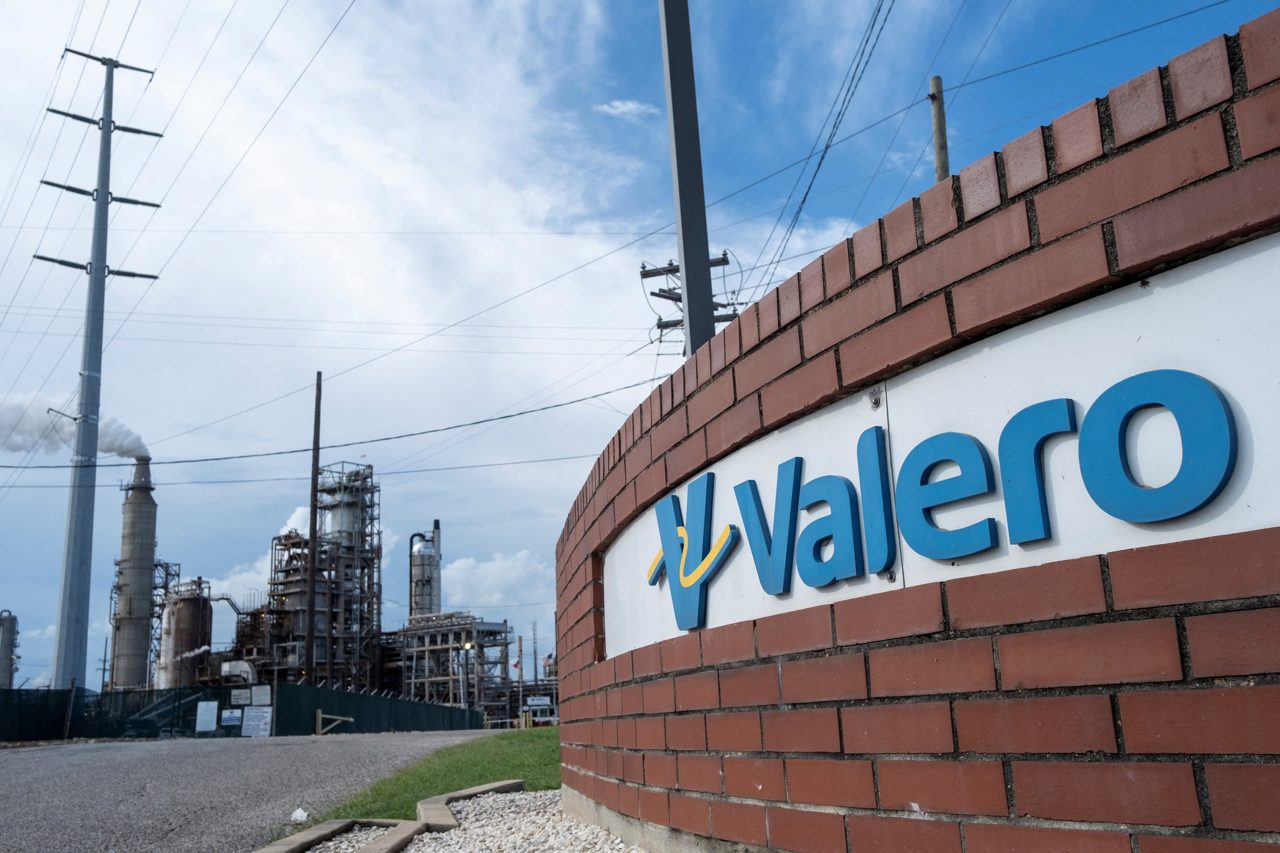 Top Wall Street analysts prefer these dividend stocks for boosting portfolio returns