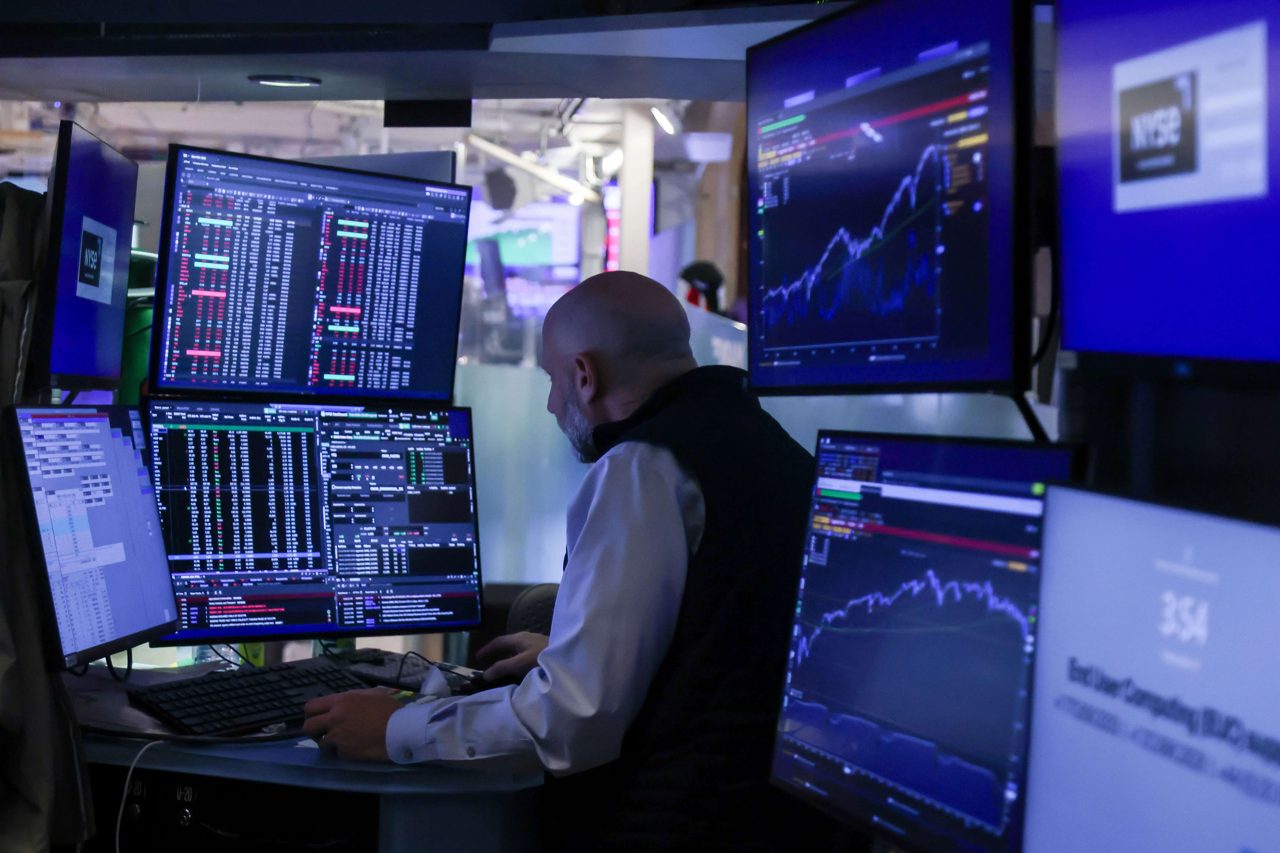 Dow Jones| Nasdaq | S&amp;P 500 | US Stock Market Today | Live: US stock futures mixed as chip weakness weighs