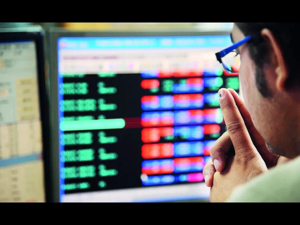 Weekly Expiry: Sensex mirrors Nifty's swings, but with milder spurts