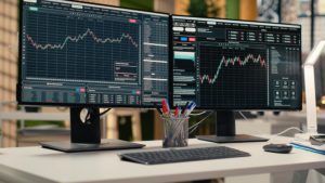 How MetalMiner Combines Human Expertise and AI to Deliver Actionable Metal Price Forecasting