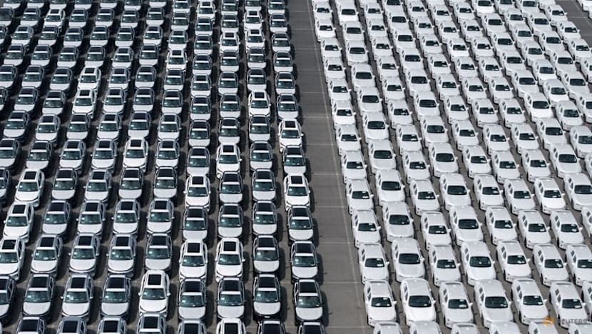 Senate auto ban hits Mercedes snag, reshores US production