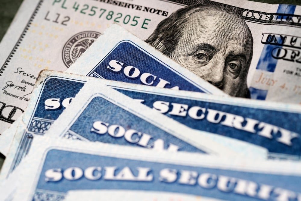 Social Security’s 2032 Shortfall Has Millions of Americans Worried—Ramsey Show Host Says Don’t Make This Costly Mistake