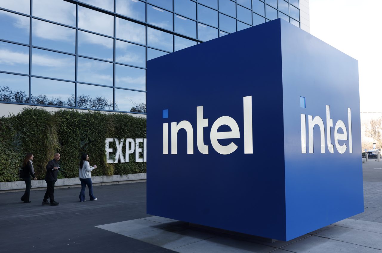 Intel earnings to test foundry pivot amid 27% share slide