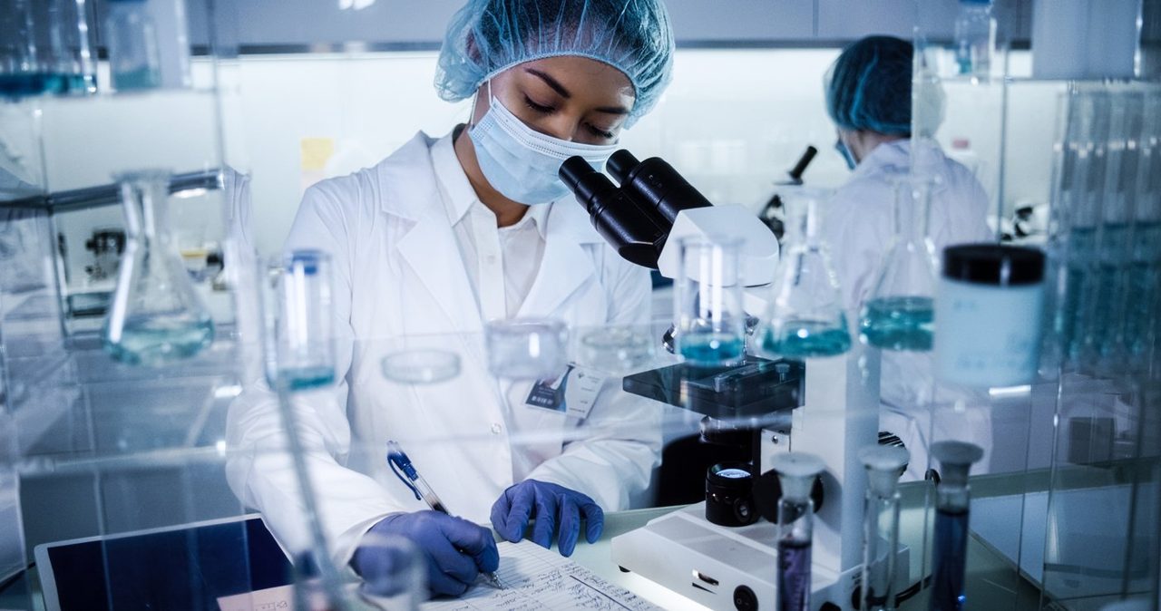 AbbVie Piles on $8 Billion in Debt for Its Apogee Deal -- Should Dividend Investors Worry?